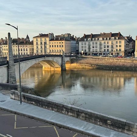 Appartement Avec Magnifique Vue Sur La Saone Et Son Balcon Chalon-sur-Saône Exteriér fotografie